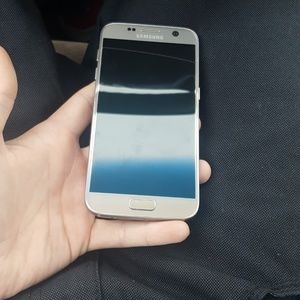 Unlocked Samsung S7 Gold and Platinum 32gb